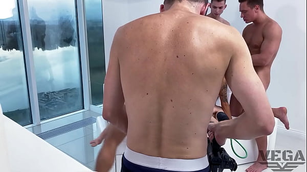 gang bang pissing 2