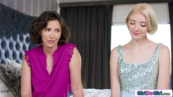 GirlDoGirl.com – Small tits tailor gets a sudden kiss from her friends stepdaughter.The old and young lesbians get naked and the brunette licks the teens hairy pussy